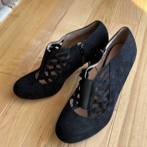 Ladies black suede Mary Jane’s  size 9